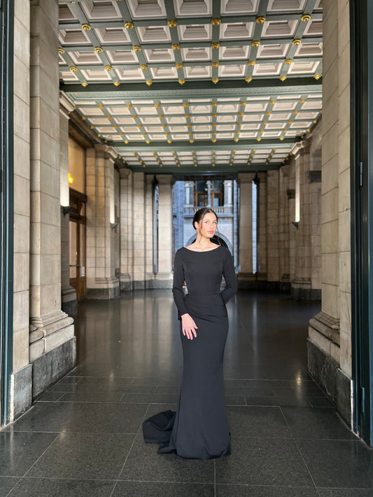 The Hafsa dress black