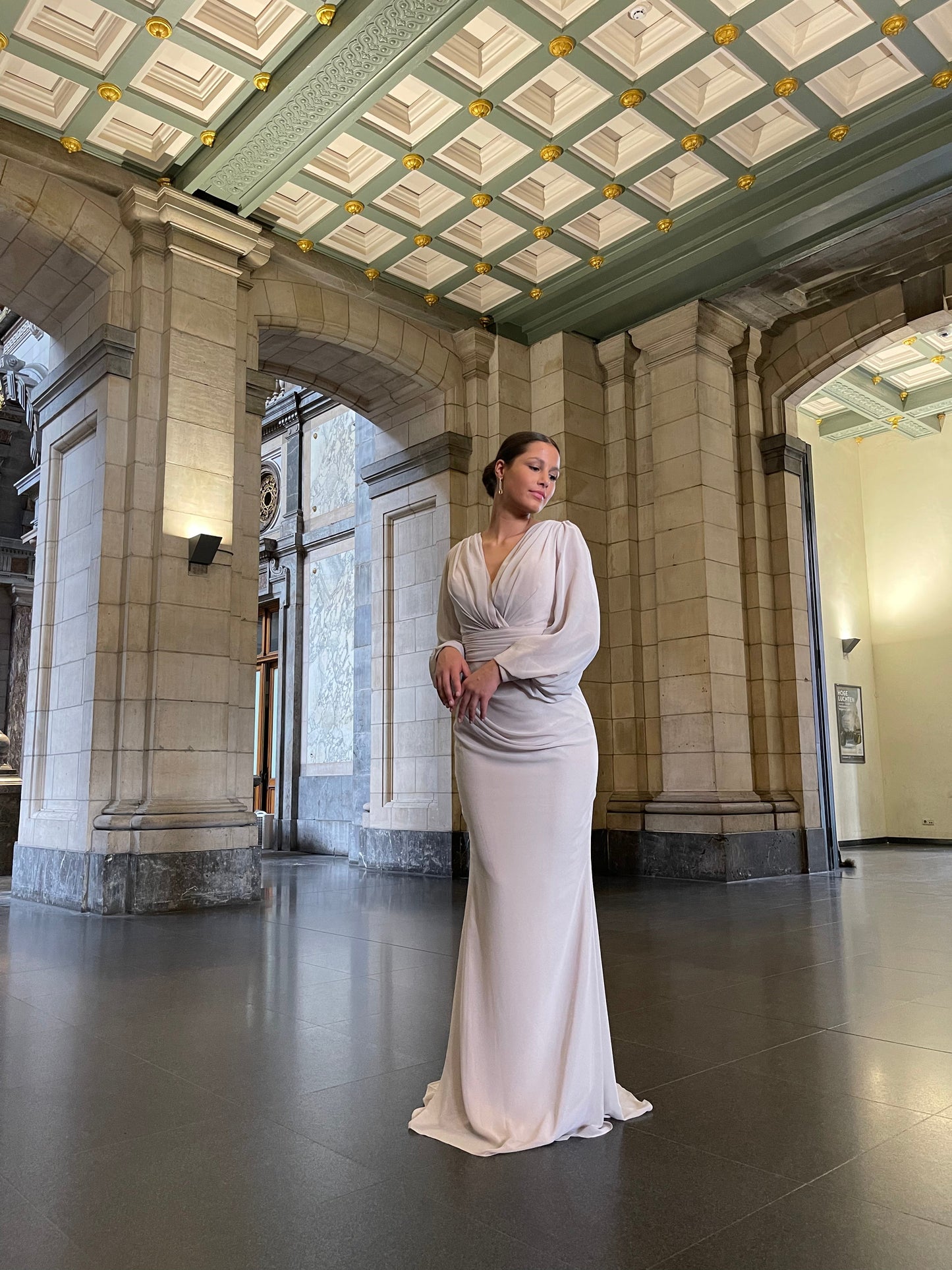 The Sevda dress beige