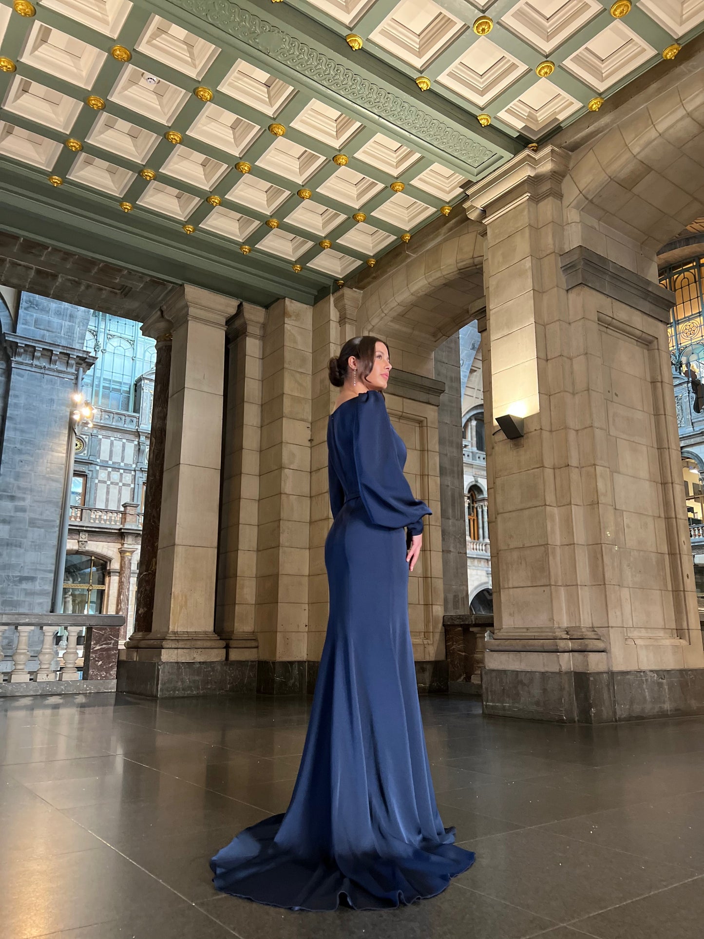 The Hazal dress dark blue