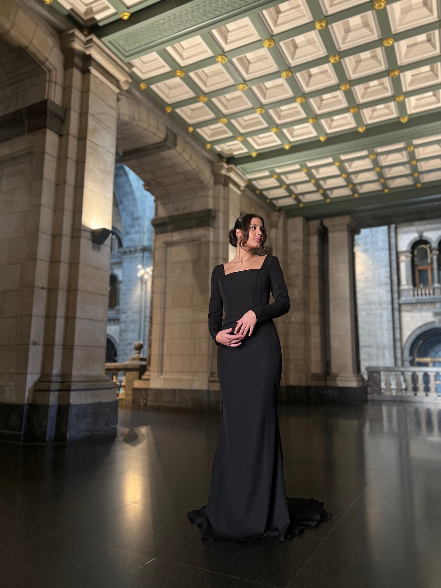 The Adina dress black