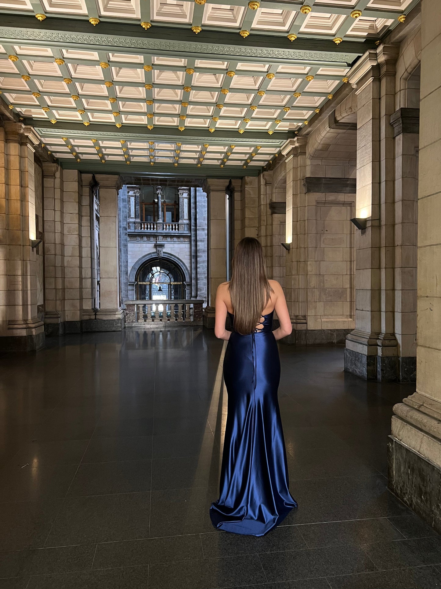 The Indy dress black