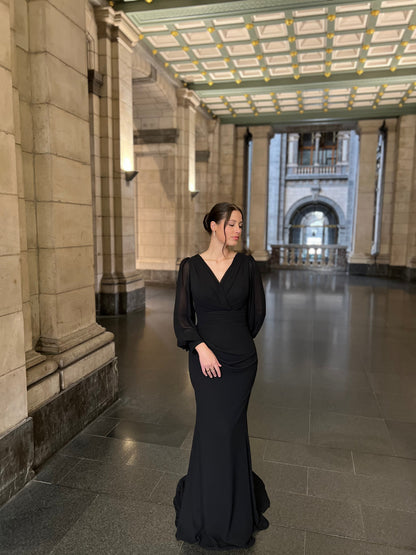 The Sevda dress black