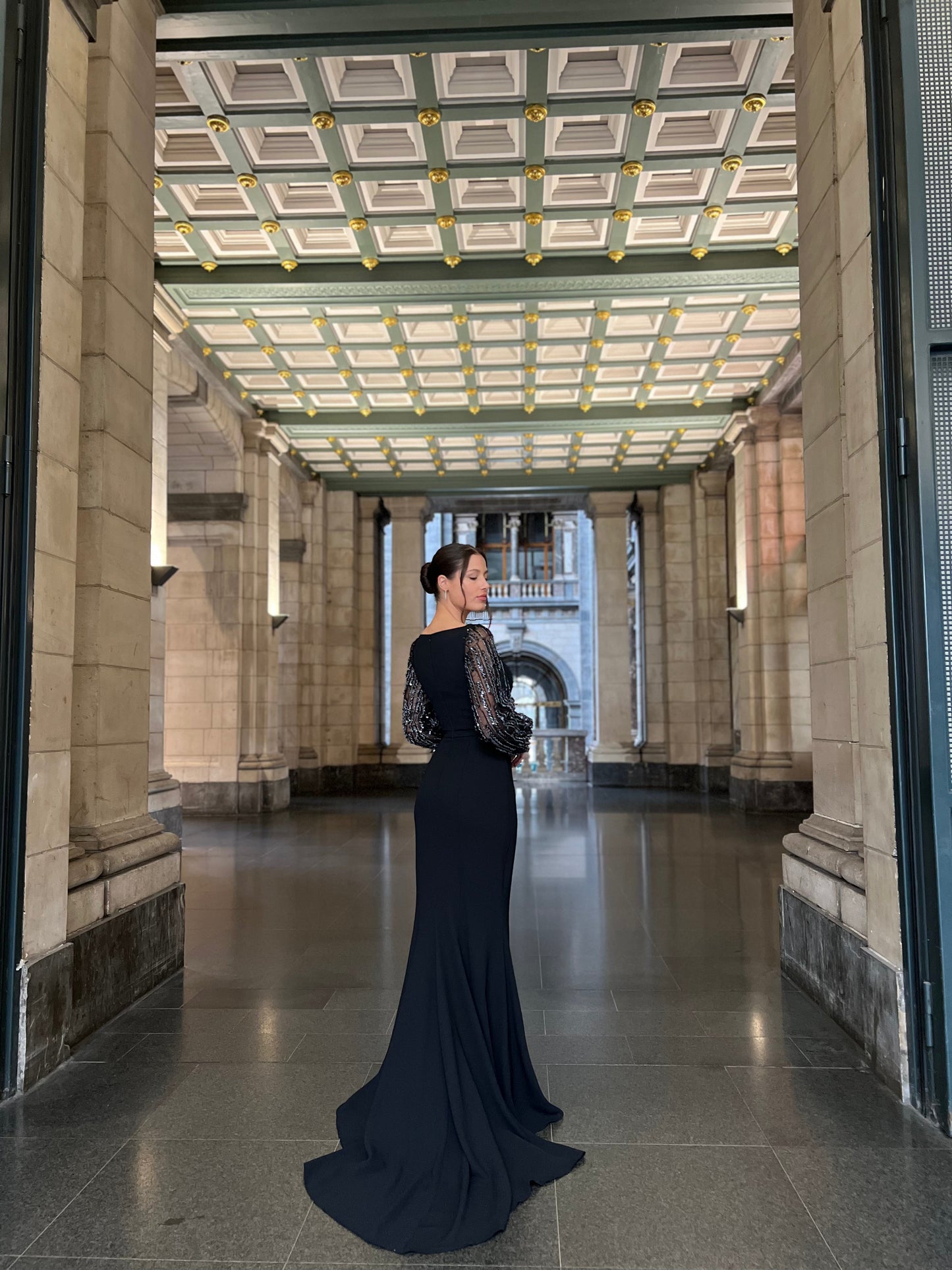 The Yasmin dress black