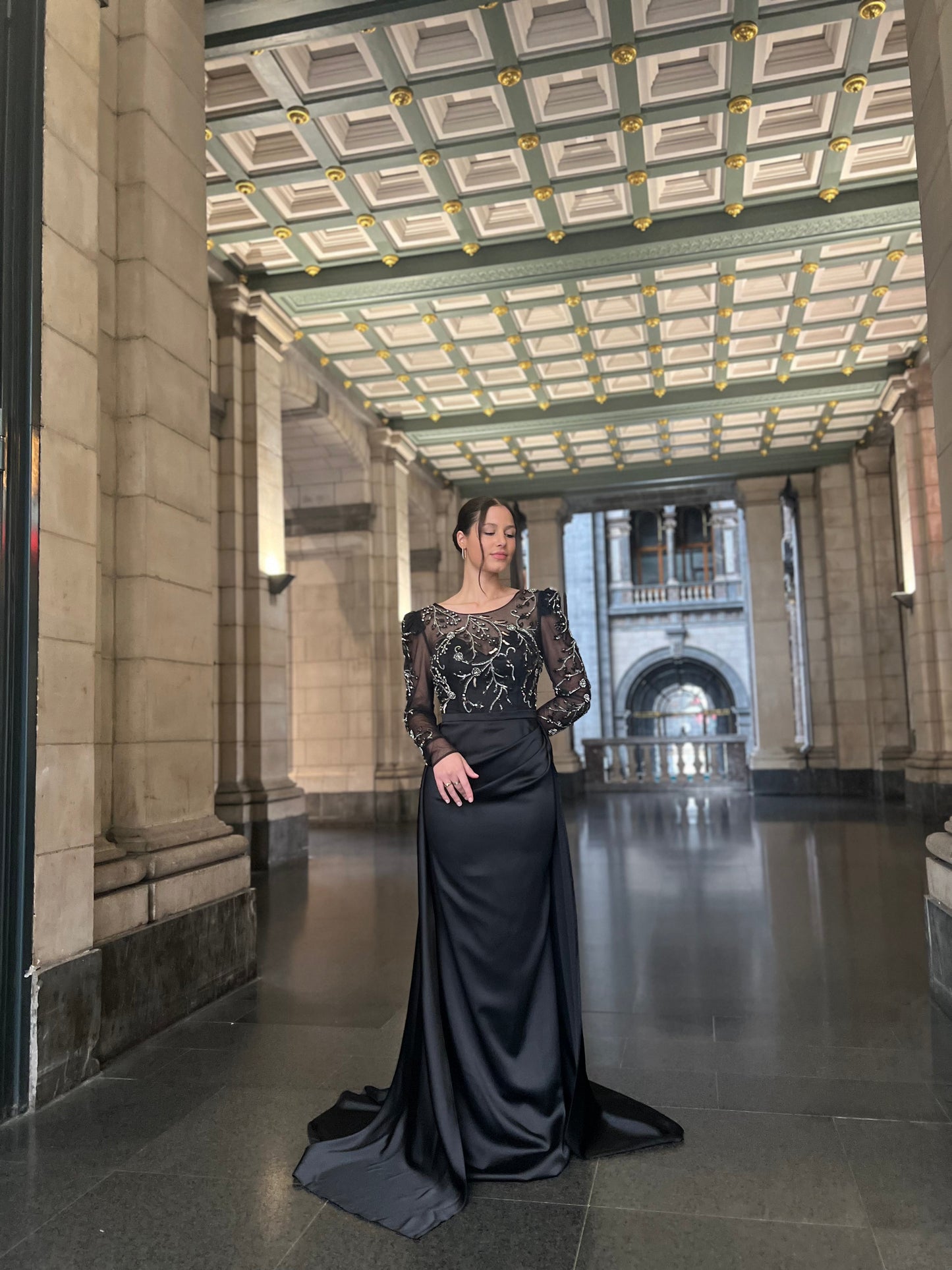The Asena dress black