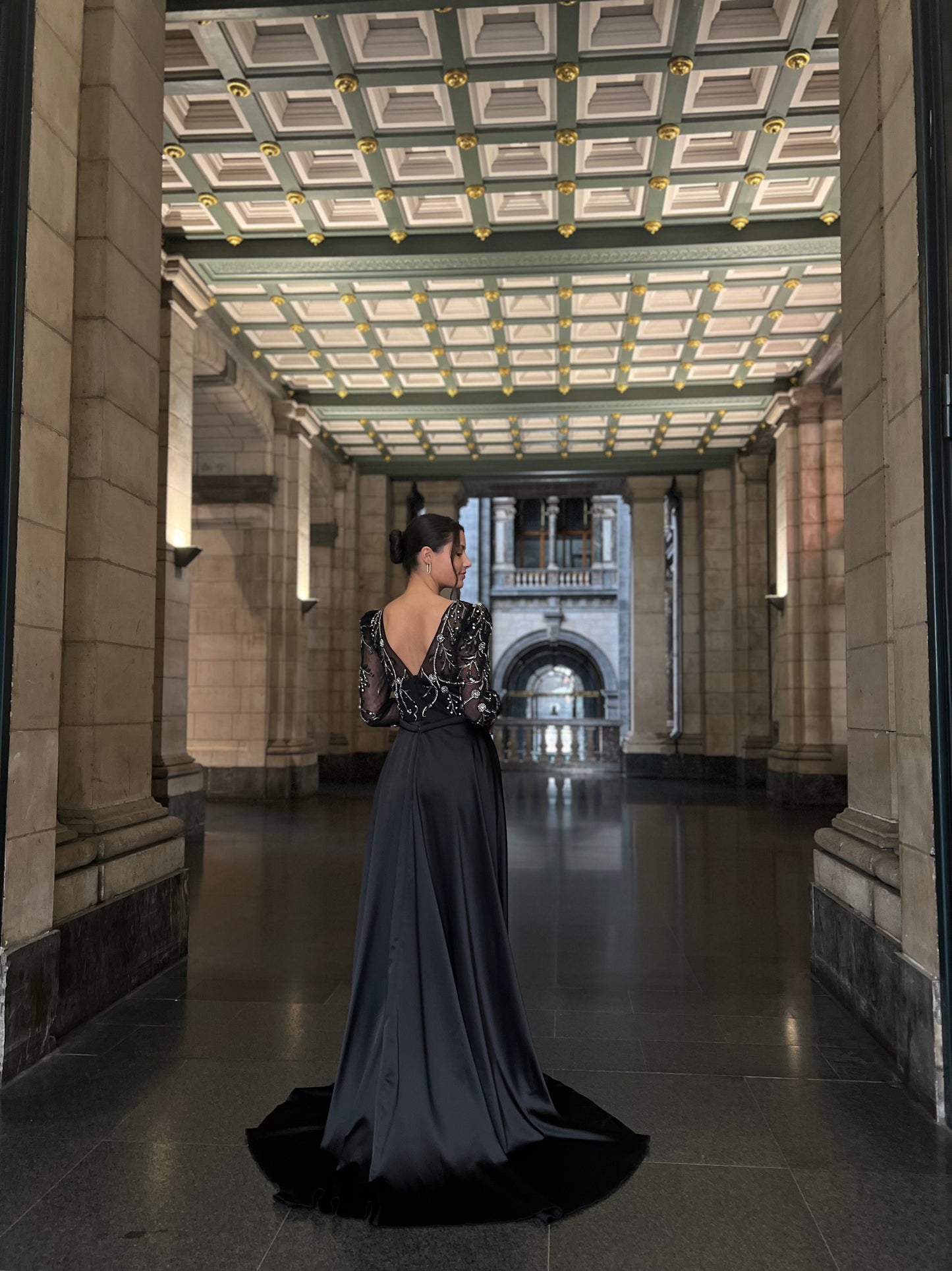 The Asena dress black