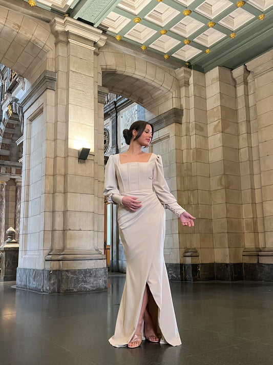 The Inaya dress beige