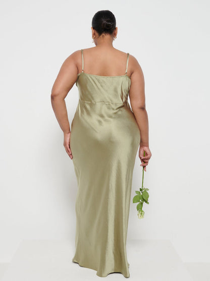 Keisha Maxi Bridesmaid Dress Curve - Matte Olive