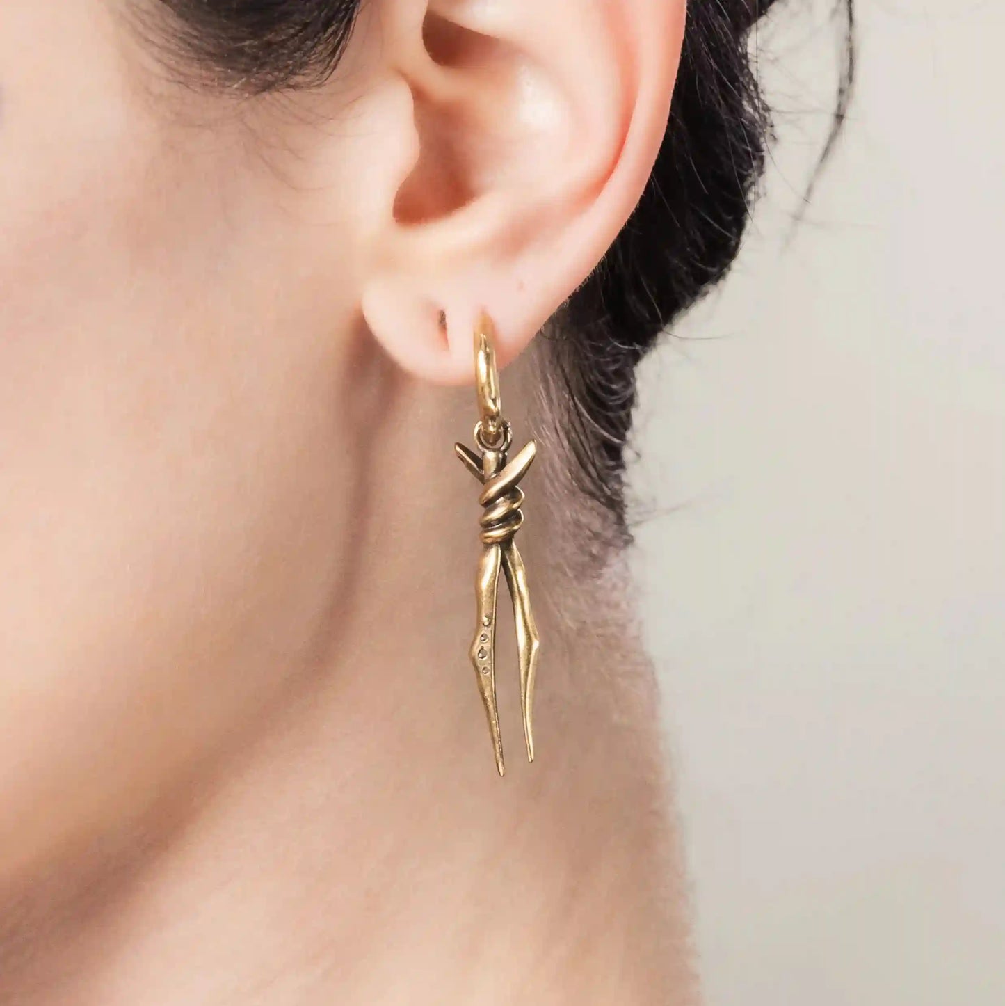 BOUND TWIN EARRINGS