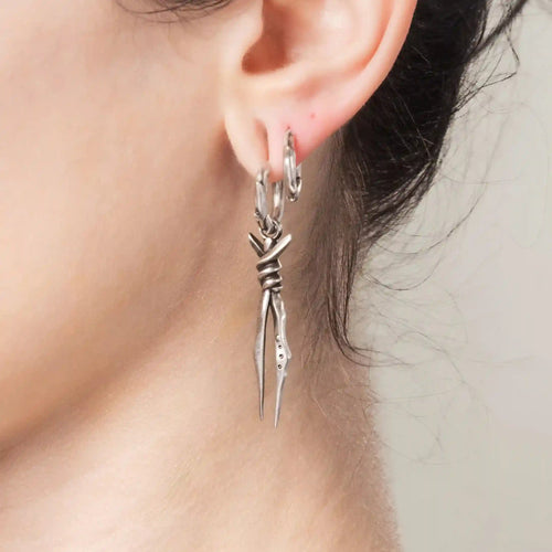 BOUND TWIN EARRINGS