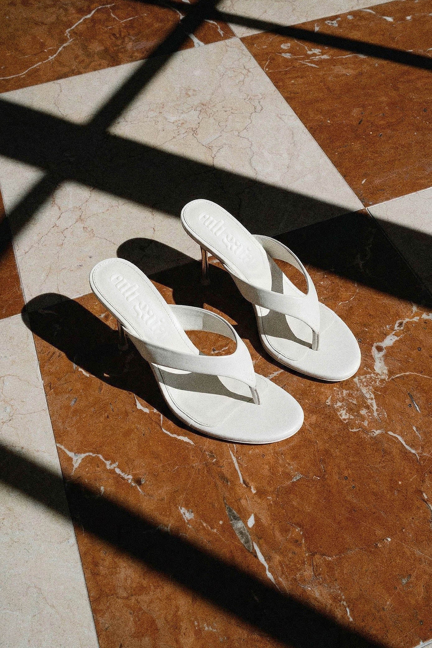 STELLA HEEL - ANTIQUE WHITE
